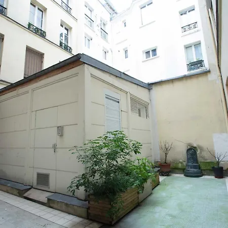 Intimate Near Republique Παρίσι