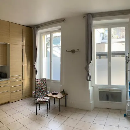 11 Апартаменты Париж