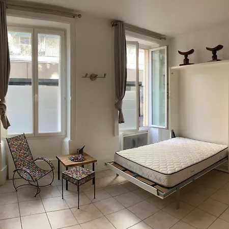 Апартаменты 11 Париж